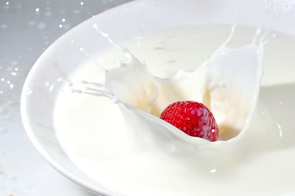 milk, white, food-4082579.jpg